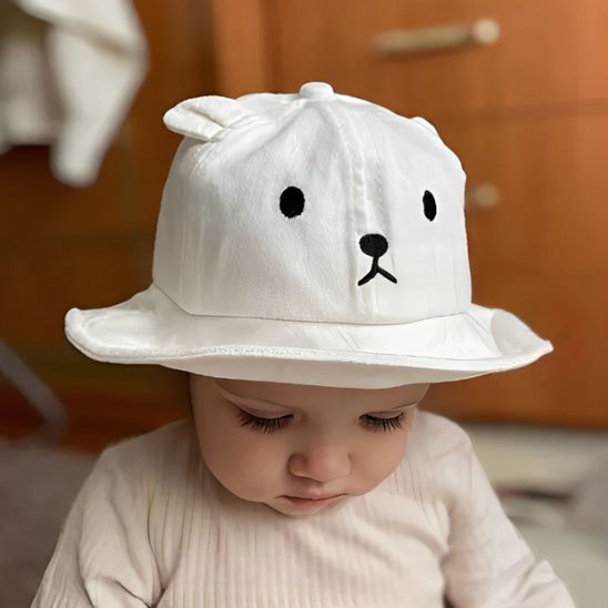 chapeau bébé fille bob blanc