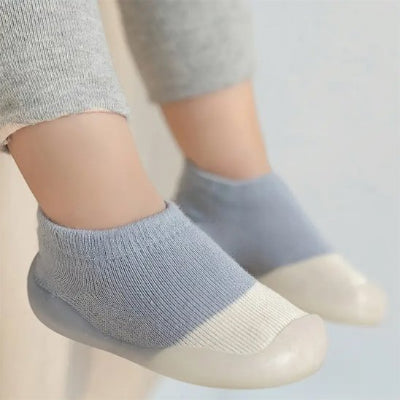 Chaussure bebe 1 an chaussettes